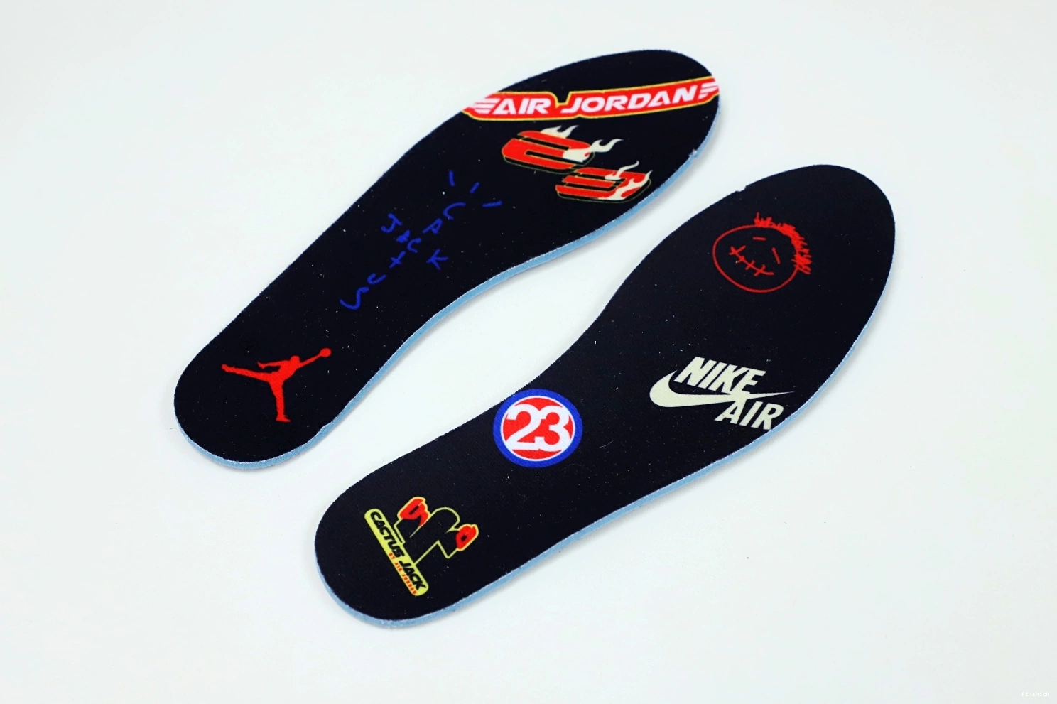 1 LOW NIKE TRAVIS X OG AIR “Olive” SCOTT JORDAN 0306